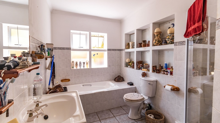 4 Bedroom Property for Sale in Rome Glen Western Cape